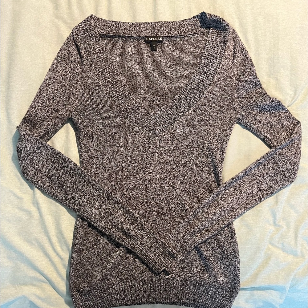Express Gray V Neck Sweater Small